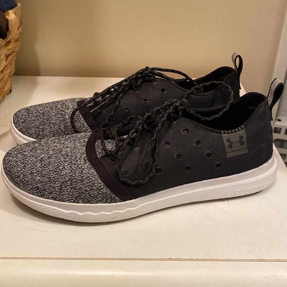 Under Armour Charged Shoes - Picture 2 of 6